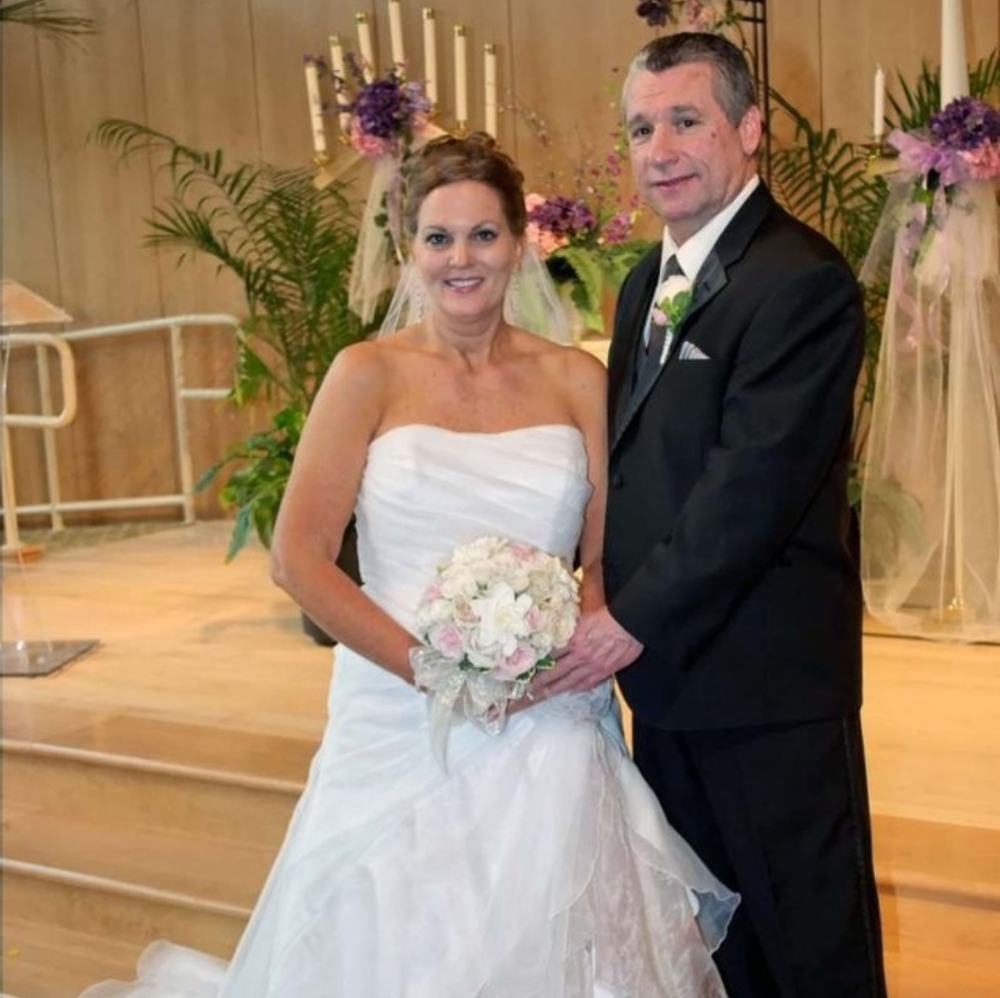 Shapewear Bodysuit - Removable/Convertible Straps - Size 38D - Picture 12 of 12